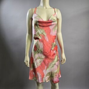 Quiz size 8 dress nwt R8